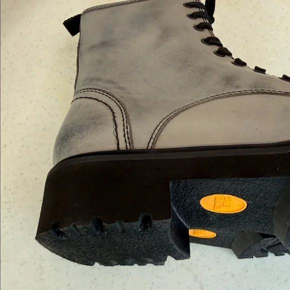 Samuel Hubbard Made in Portugal Lombard Boots - Leather Gray Size 6.5 - Picture 5 of 11